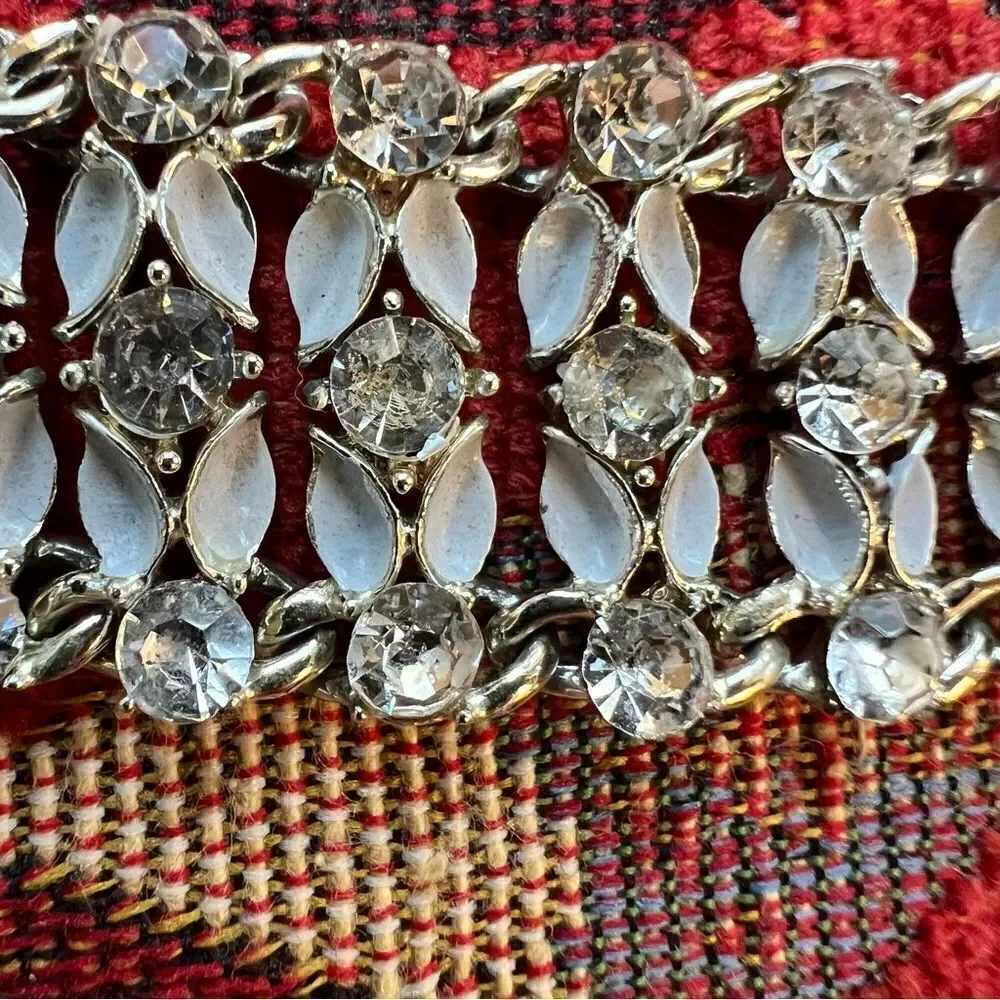 Vintage Silver Rhinestone Petal Link Bracelet